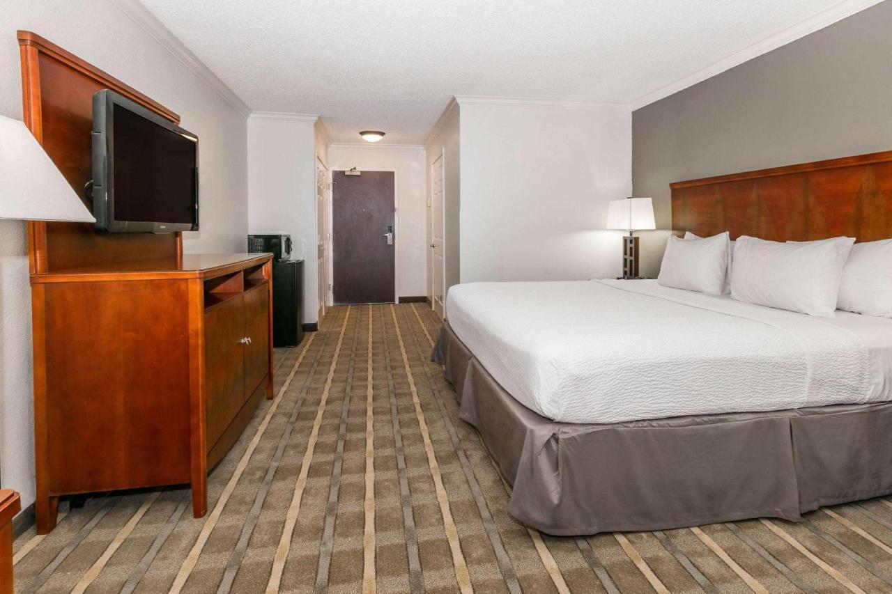 Richmond Inn & Suites Baton Rouge Buitenkant foto