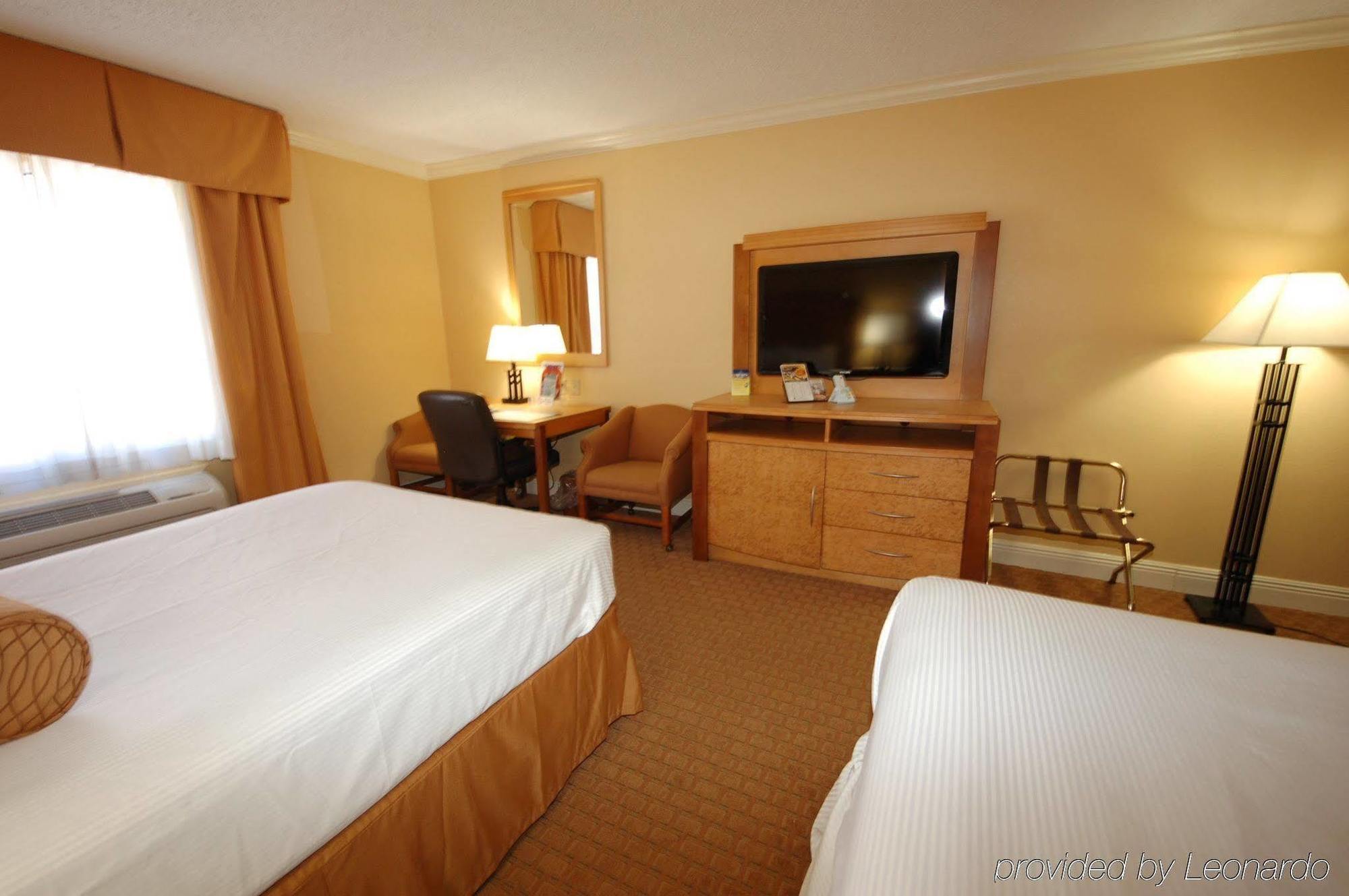 Richmond Inn & Suites Baton Rouge Buitenkant foto