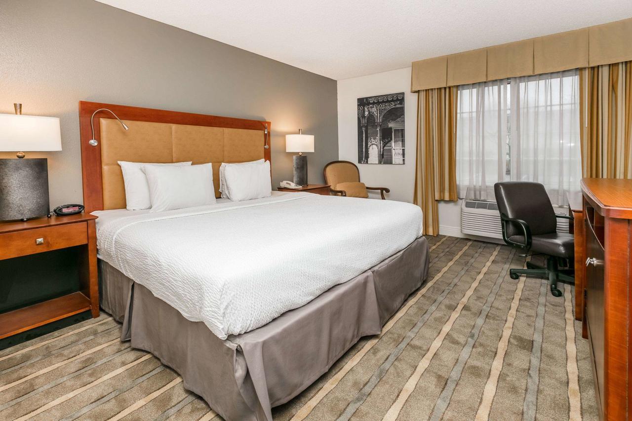 Richmond Inn & Suites Baton Rouge Buitenkant foto