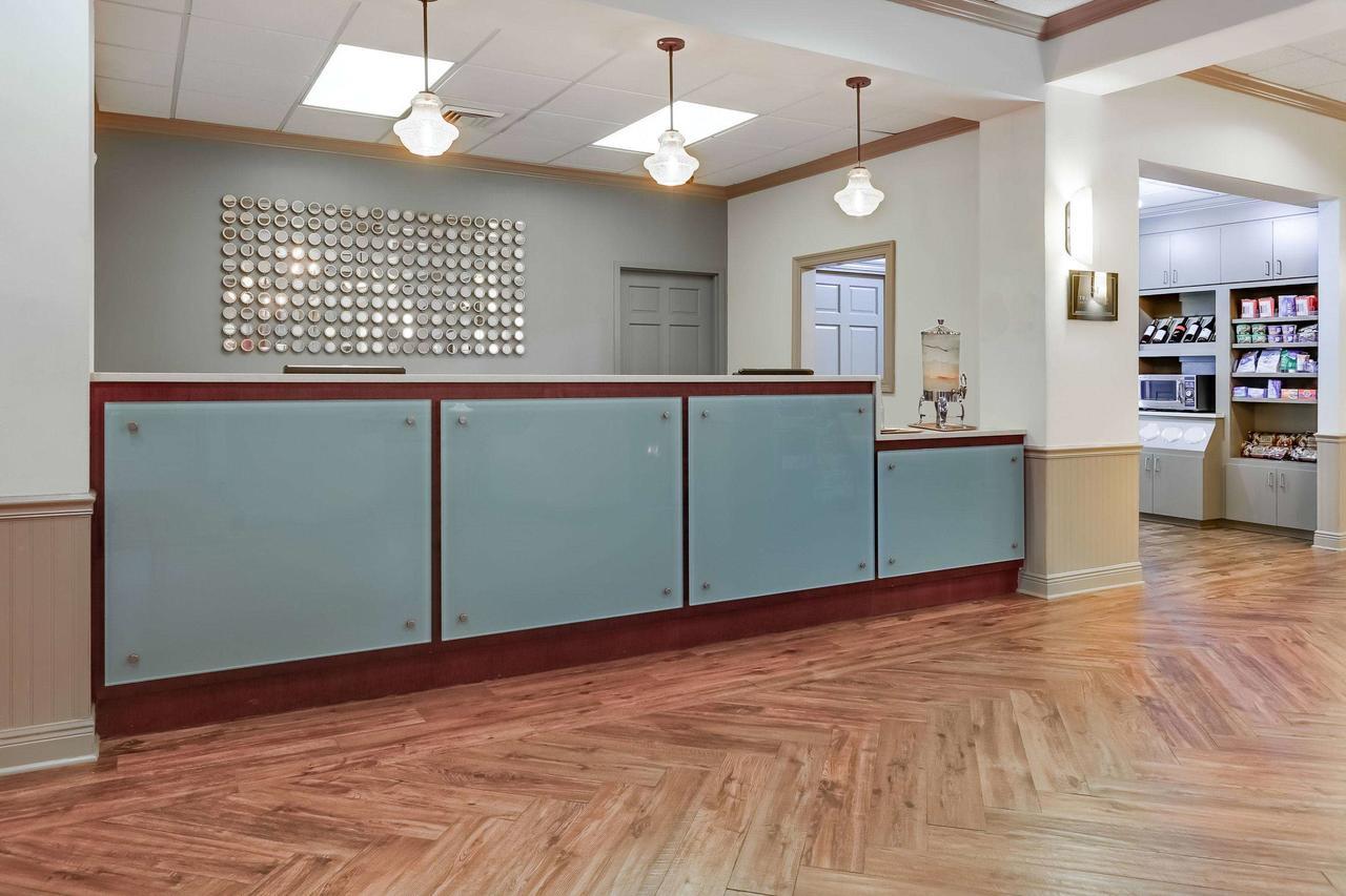 Richmond Inn & Suites Baton Rouge Buitenkant foto